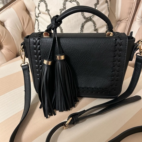 Classy Black Purse with tassels 🖤 - Picture 8 of 11